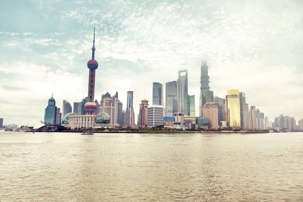 Nádherný pohled na Bund v Šanghaji — Stock fotografie