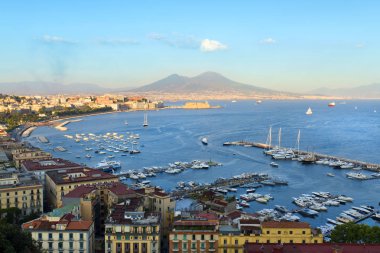 Napoli, Napoli Körfezi limanda görünümünü Panoraması