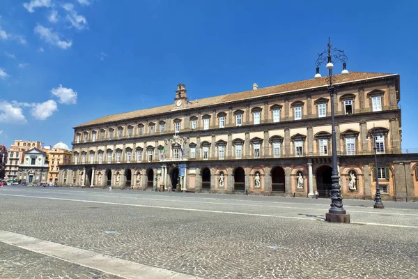 Palacio Real de Nápoles, Piazza del Plebiscito —  Fotos de Stock