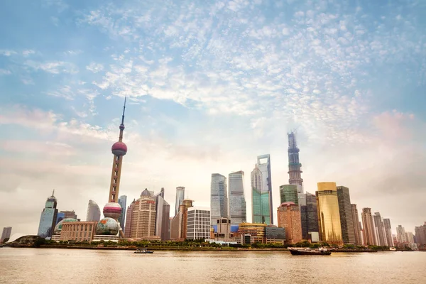 Piękny widok na Bund w Szanghaju — Zdjęcie stockowe