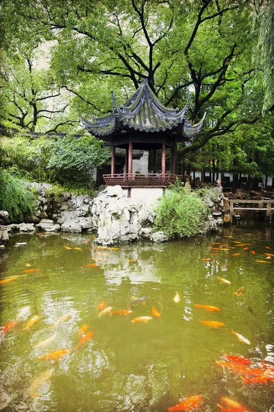 Jardín chino antiguo de Yu Yuan en Shanghai — Foto de Stock