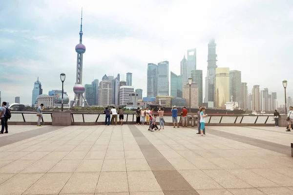 Den vackra utsikten över Bund i Shanghai — Stockfoto