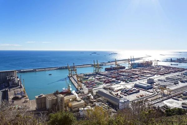 Barcelona, İspanya 'daki Montjuic Kalesi' nin güzel manzarası