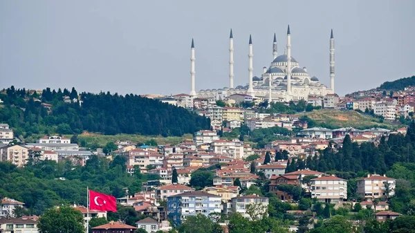 Istanbul Turquia Maio Vista Mesquita Camlica Istambul Turquia Maio 2018 — Fotografia de Stock