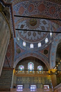 İstanbul, Türkiye-26 Mayıs: Istanbul Türkiye 'de Sultanahmet Camii 'nin Iç görünümü 26 Mayıs 2018