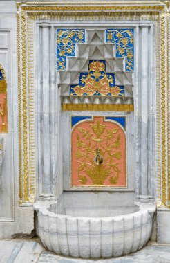 Istanbul, Türkiye - 27 Mayıs: Su özelliği Topkapı Sarayı ve Istanbul Türkiye 27 Mayıs 2018'Müzesi