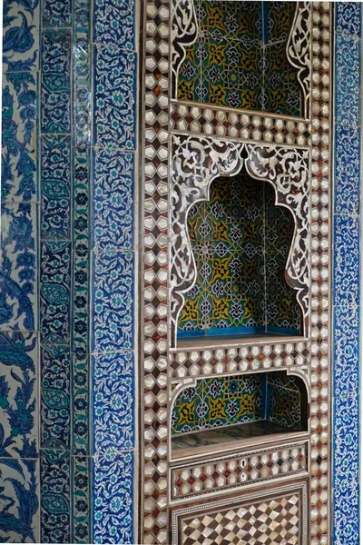 Istanbul, Türkiye - 27 Mayıs: Topkapı Sarayı ve Müzesi Istanbul Türkiye'de 27 Mayıs 2018 iç görünüm