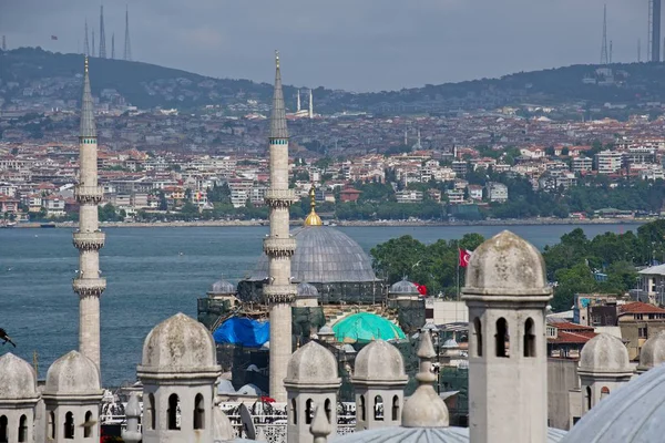 Istanbul Turkiet Maj Utsikt Över Hustaken Den Suleymaniye Moskén Istanbul — Stockfoto