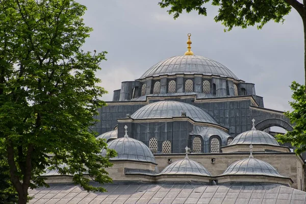 Istanbul Turquía Mayo Vista Exterior Mezquita Bezmi Alem Valide Sultan —  Fotos de Stock