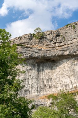 Malham Cove Yorkshire Dales National Park eğri cliff görünümünü
