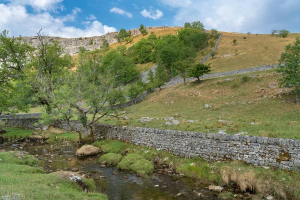 Vista Del Campo Alrededor Malham Cove Parque Nacional Yorkshire Dales — Foto de Stock