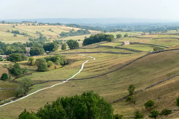 View Countryside Malham Cove Yorkshire Dales National Park — Stock Photo, Image