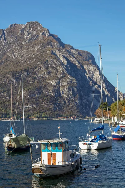 Lecco Itália Europa Outubro Vista Dos Barcos Lago Como Lecco — Fotografia de Stock