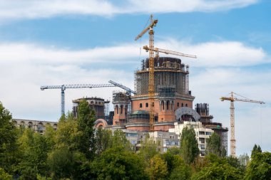 Bükreş/Romanya - 21 Eylül: Romen halk kurtuluş Katedrali üzerinde 21 Eylül 2018 Bükreş Romanya yapım aşamasında