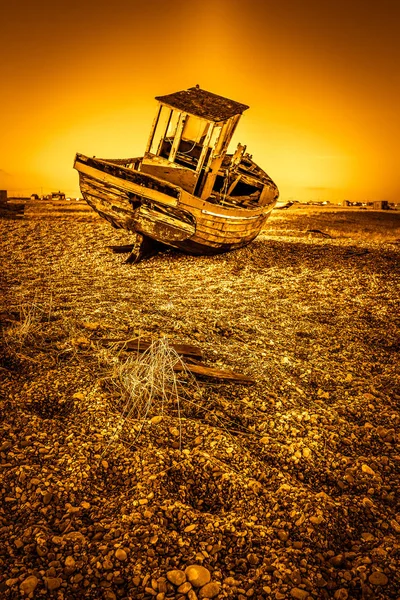 Dungeness Kent Aralık Terk Edilmiş Balıkçı Teknesi Dungeness Kumsalda Bulunan — Stok fotoğraf