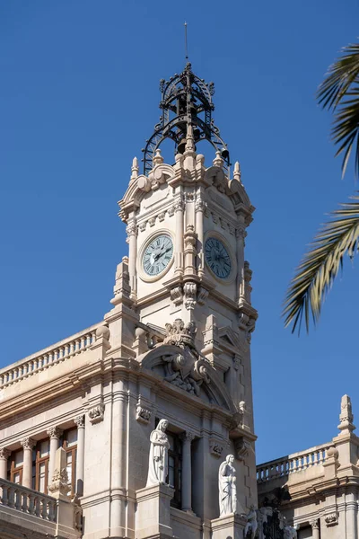 Valencia, Spanien - 27 februari: Valencia stadshus byggnad i — Stockfoto