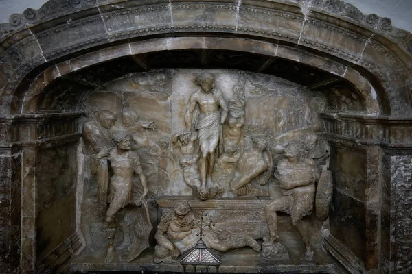 VALENCIA, ESPANHA - FEVEREIRO 27: Estátua de São Vicente na Catedral — Fotografia de Stock