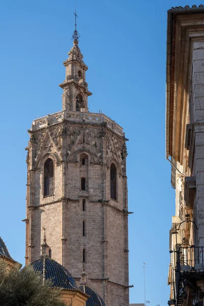 Valencia, Hiszpania - 25 lutego: Micalet El wieża katedry — Zdjęcie stockowe