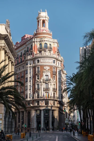 Valencia, Spanien - 24 februari: Historisk byggnad i staden — Stockfoto