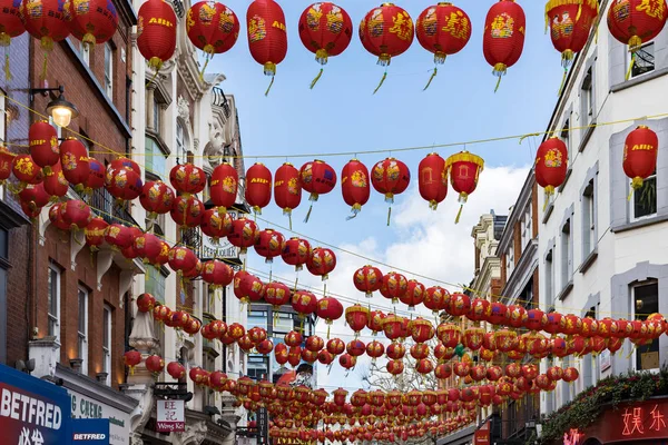 LONDRES, Reino Unido - MARÇO 11: Vista de Chinatown no Soho Londres em Marc — Fotografia de Stock