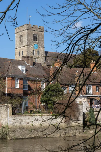 Aylesford, Kent/Uk - 24. března: Pohled veřejnosti hous mřížkování — Stock fotografie