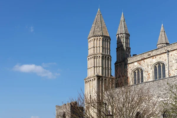 ROCHESTER, KENT / UK - MARÇO 24: Vista da Catedral de Rochest — Fotografia de Stock