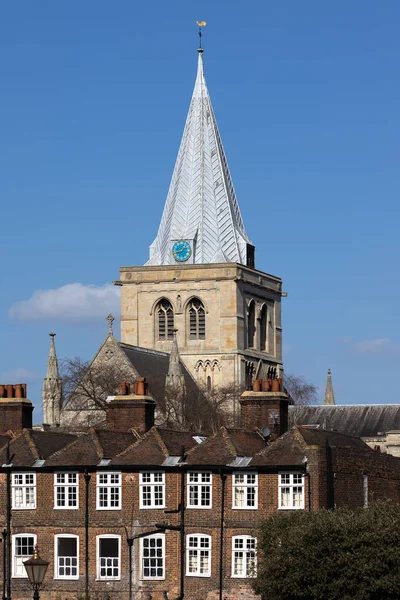 ROCHESTER, KENT / UK - MARÇO 24: Vista da Catedral de Rochest — Fotografia de Stock