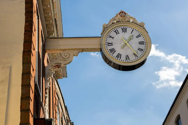ROCHESTER, KENT / UK - 24 DE MARZO: El viejo reloj de cambio de maíz en R —  Fotos de Stock