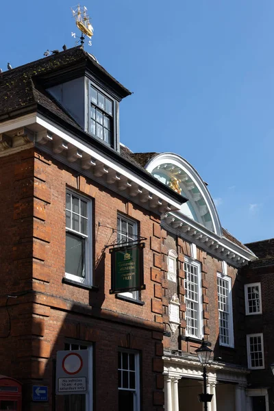 ROCHESTER, KENT / UK - MARÇO 24: O Museu Guildhall em Rocheste — Fotografia de Stock