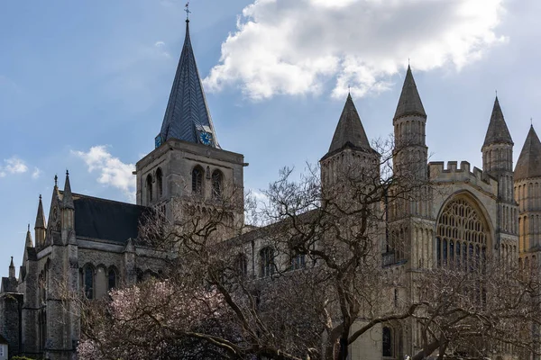 Rochester, Kent/Uk - 24 mars: Utsikt över domkyrkan på Rochest — Stockfoto