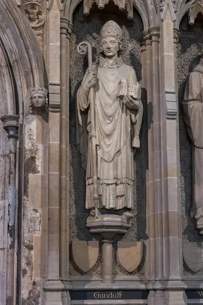 Rochester, kent / uk - märz 24: blick auf ein denkmal für gundulf i — Stockfoto