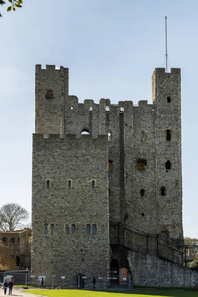 ROCHESTER, KENT / UK - MARCH 24: View of the Castle in Rochester — стоковое фото