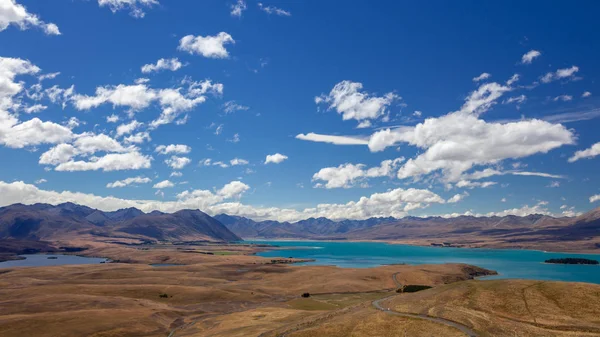 Vista panorámica del colorido lago Tekapo — Foto de Stock