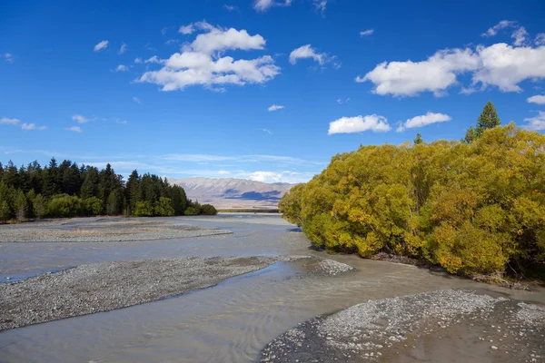 Waitaki Nehri manzaralı — Stok fotoğraf