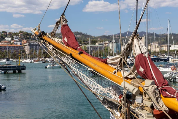 La Spezia, Ligurien/Italien-April 19: gamla segling Clipper Moore — Stockfoto