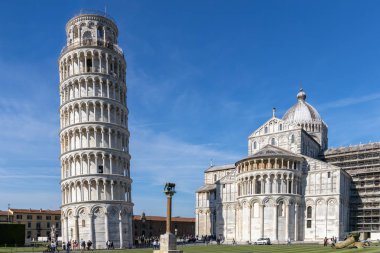 Pisa, Liguria/İtalya - 18 Nisan : Eğik T'nin dış görünümü