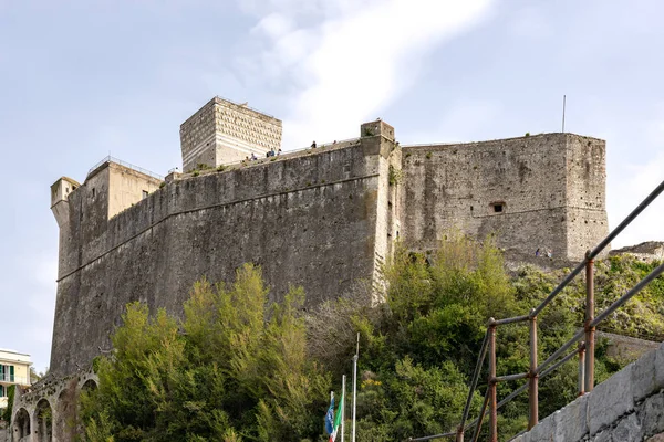 Lerici, Ligurien/Italien-april 21: beskåda av slottet i Lerici — Stockfoto