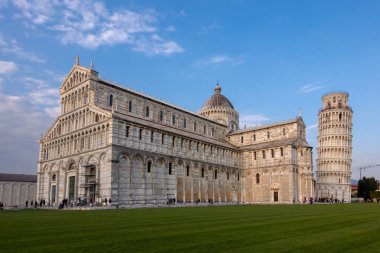 Pisa, Liguria/İtalya - 17 Nisan : Katedralin dış görünümü