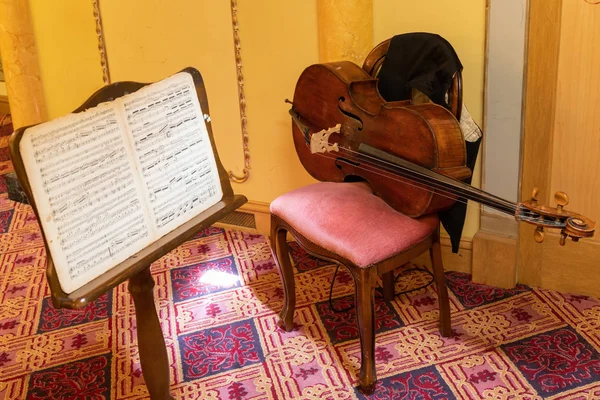 BRISTOL, UK - MAY 14 : Musical corner on the SS Great Britain in — Stock Photo, Image