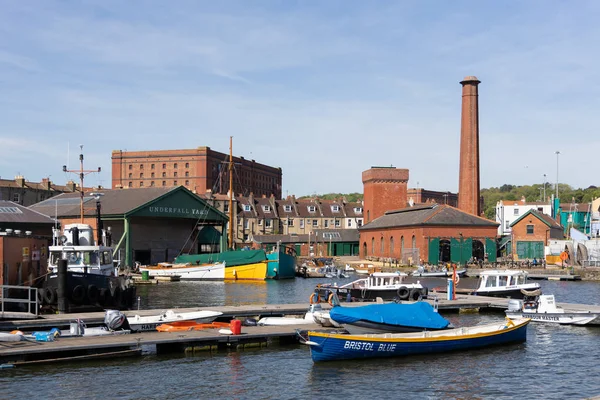 Bristol, uk - 14. Mai: Blick auf Boote auf dem Fluss avon in bristo — Stockfoto
