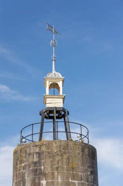 Bristol, İngiltere - 13 Mayıs : Nehir kıyısındaki eski bir hava koşulunun manzarası 