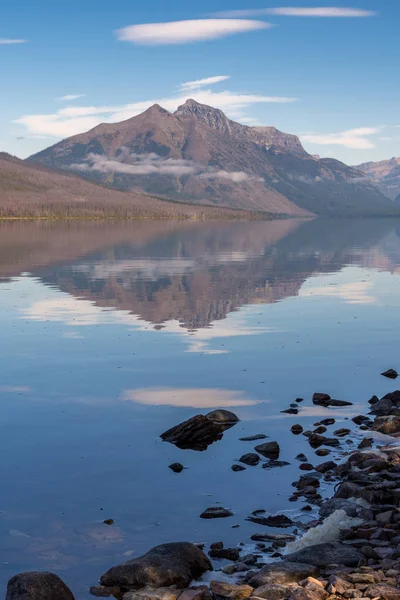 Pemandangan indah Danau McDonald dekat Apgar di Montana — Stok Foto