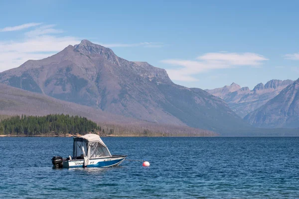 Jezioro Mcdonald, Montana/Usa - 20 września: widok na jezioro Mcdonal — Zdjęcie stockowe