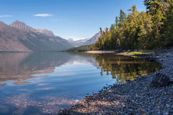 Pohled na jezero McDonald v Montaně — Stock fotografie