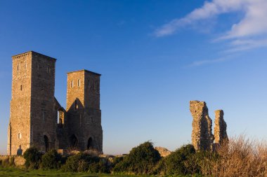 Reculver, Ingiltere/Ingiltere-10 Aralık: Rekulver Kilisesi kalıntıları 