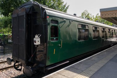 East Grinstead, West Sussex/Uk - 30 Ağustos : Doğu'da buharlı tren