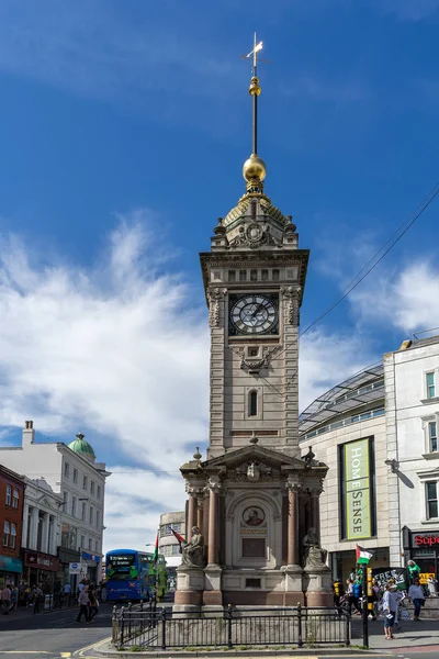 BRIGHTON, ORIENTE SUSSEX / UK - 31 DE AGOSTO: Torre do relógio em Brighton E — Fotografia de Stock