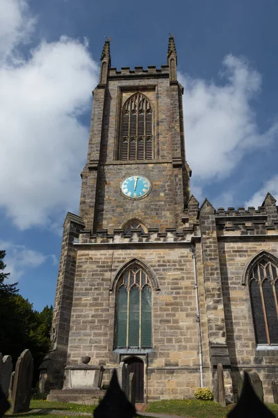 ORIENTE GRINSTEAD, WEST SUSSEX / UK - 30 DE AGOSTO: Igreja de St Swithun — Fotografia de Stock