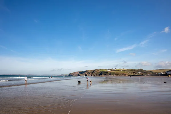 BROAD HAVEN, PEMBROKESHIRE / Royaume-Uni - 14 SEPTEMBRE : Les gens apprécient t — Photo