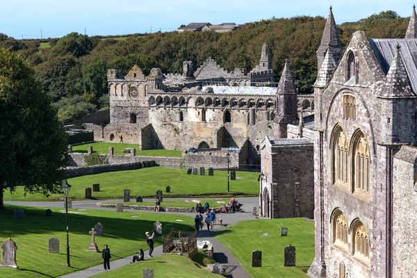 St david 's, pembrokeshire / uk - 13. September: Blick auf die Kathedrale — Stockfoto